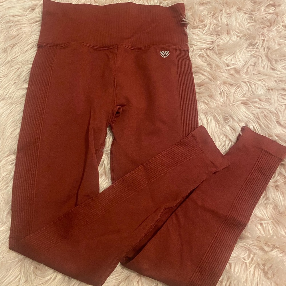 Forever 21 leggings.